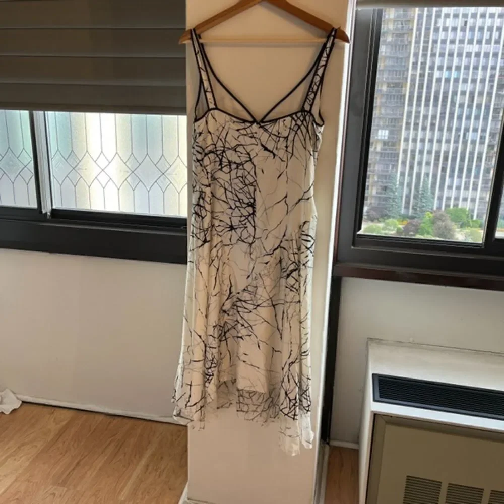 Elie Tahari Seldana Abstract-Print 100% Silk Slip Dress US 4 - Picture 3 of 9